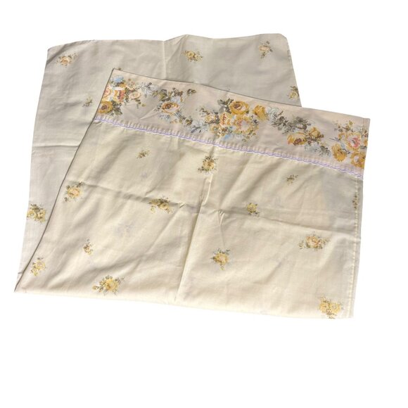 Vintage King Size Pillowcase Perma Prest Floral Yellow White Cotton Poly Blend - Picture 1 of 5